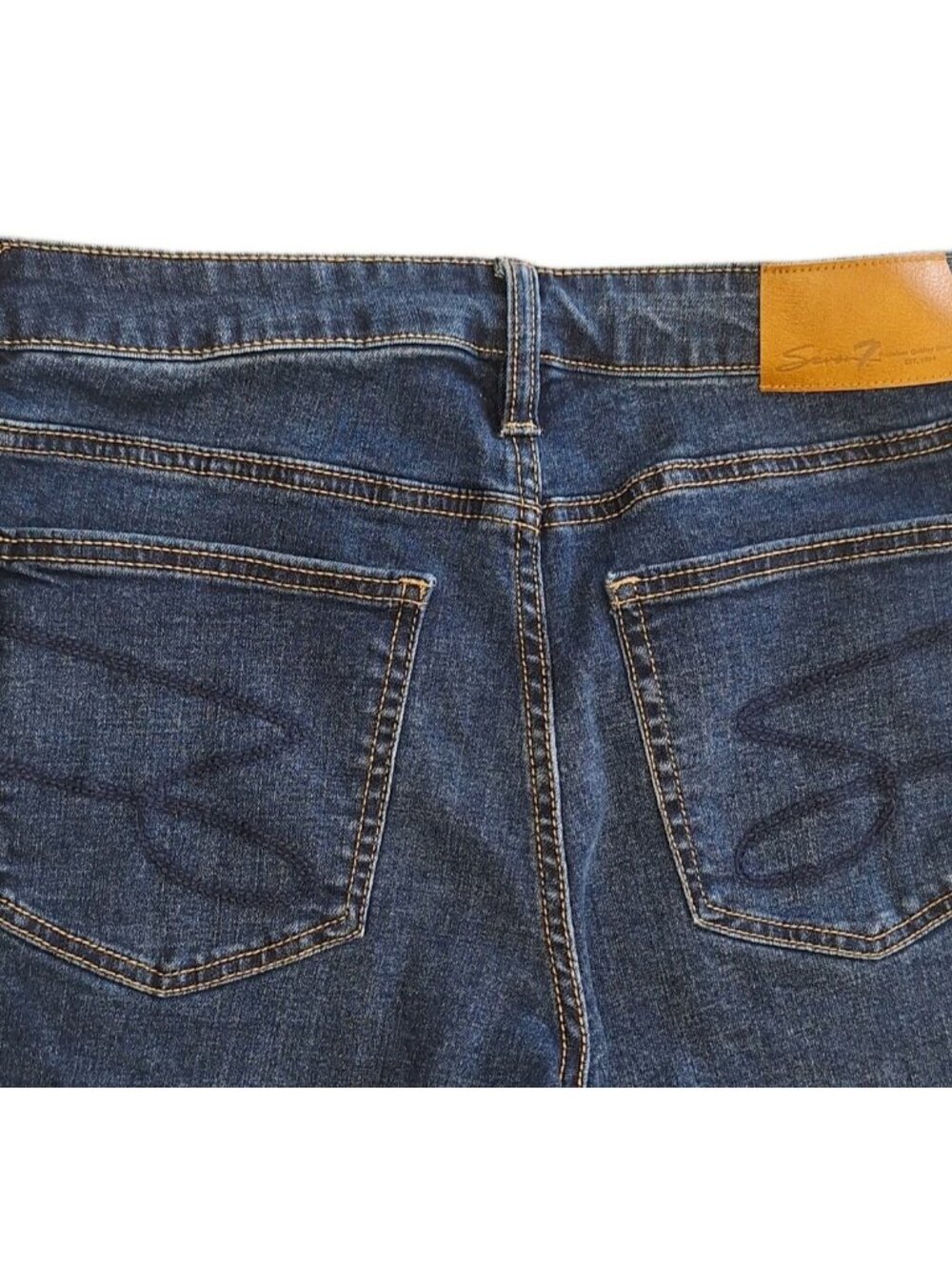 Seven7 Women's Size 8 blue jean shorts 28x4 - Picture 2 of 5